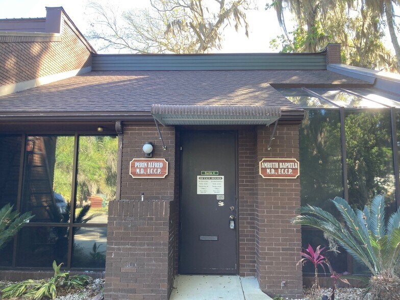 Primary Photo Of 1133 SE 18th Pl, Ocala Medical For Sale