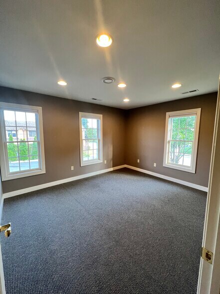 More Photos Of 2116 Angus Rd, Charlottesville Medical For Lease