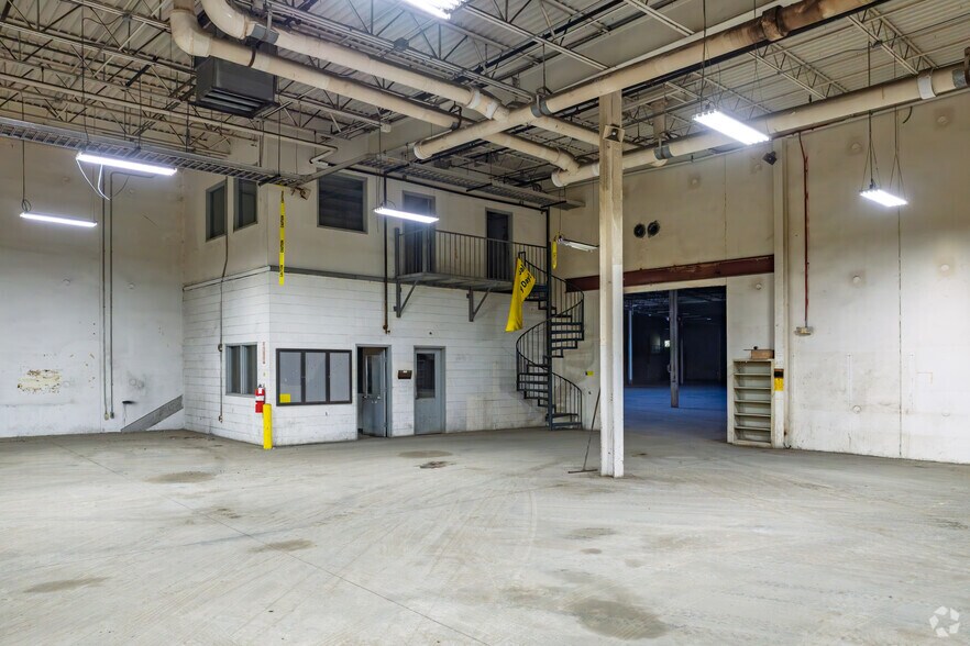 More Photos Of 3811 Kimwell Dr, Winston-Salem Warehouse For Sale