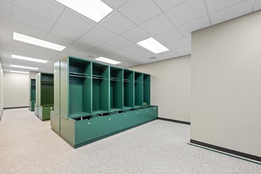 More Photos Of 13020 S Sunnylane Rd, Moore Industrial For Lease