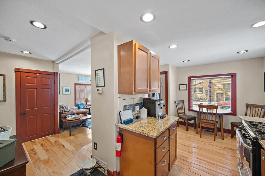 More Photos Of 1929 Woodburn St, Colorado Springs Multifamily For Sale