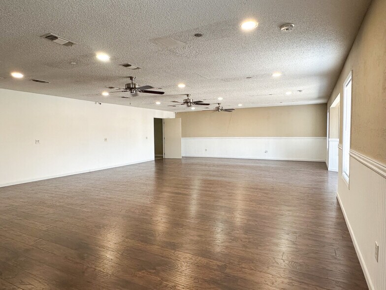 More Photos Of 2210 E Highway 190, Copperas Cove Freestanding For Sale