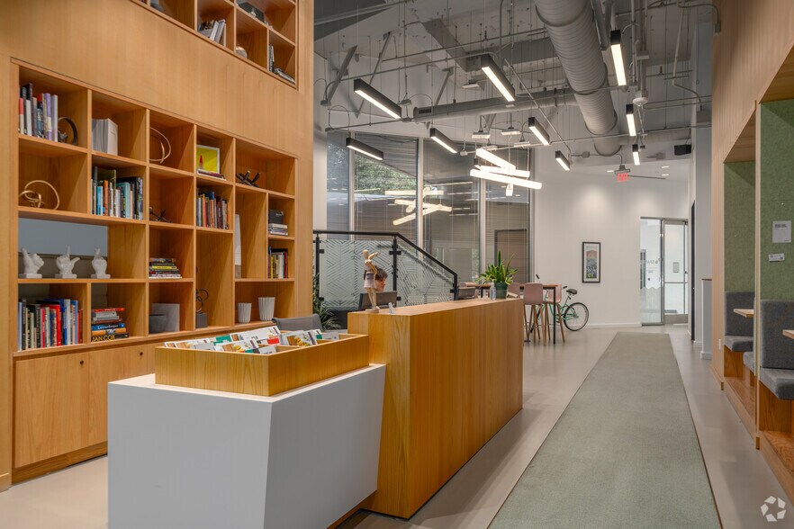 More Photos Of 1980 Post Oak Blvd, Houston Coworking Space