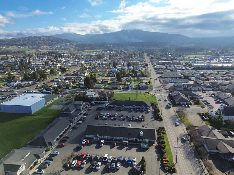 More Photos Of 542-544 N 5th Ave, Sequim Medical For Sale