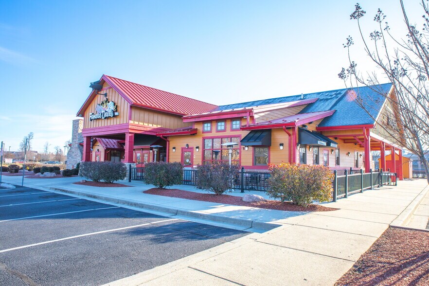 More Photos Of 3035-3079 Waldorf Marketplace, Waldorf General Retail For Lease