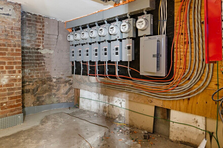 More Photos Of 19 Jewett Ave, Jersey City Apartments For Sale