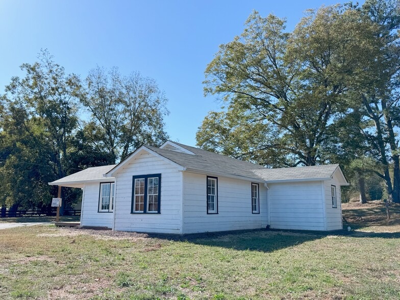 More Photos Of 1535 Dahlonega Highway, Cumming Office Residential For Sale