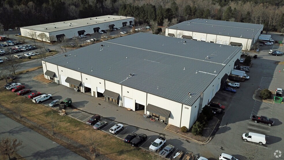 More Photos Of 3201 Wellington Ct, Raleigh Warehouse For Lease