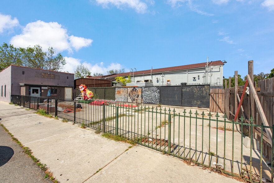 More Photos Of 12908 Main St, Garden Grove Freestanding For Sale