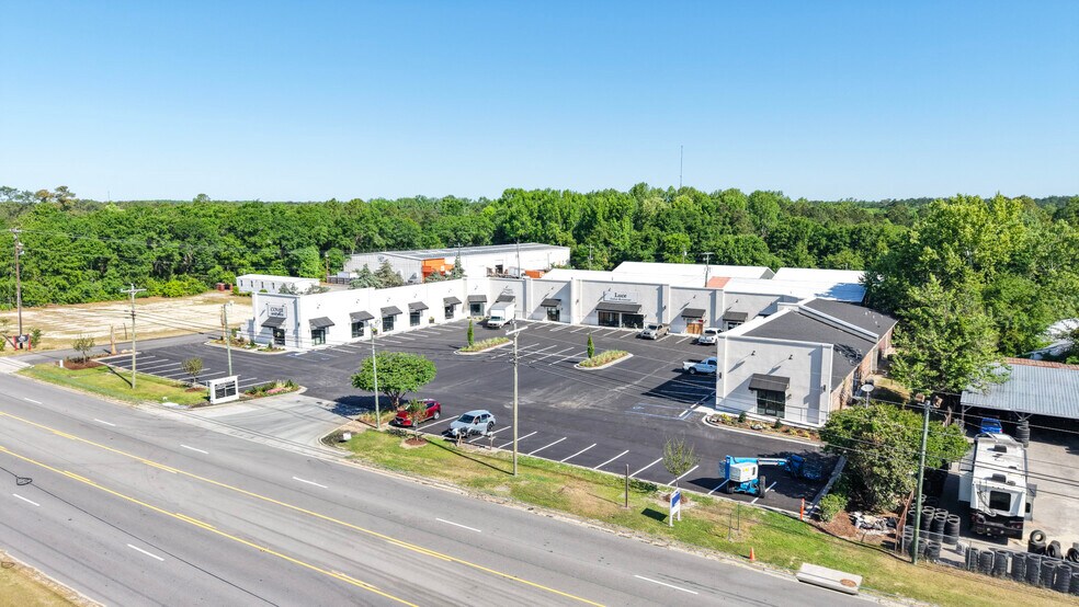 More Photos Of 1812 Augusta Hwy, Lexington Storefront For Lease