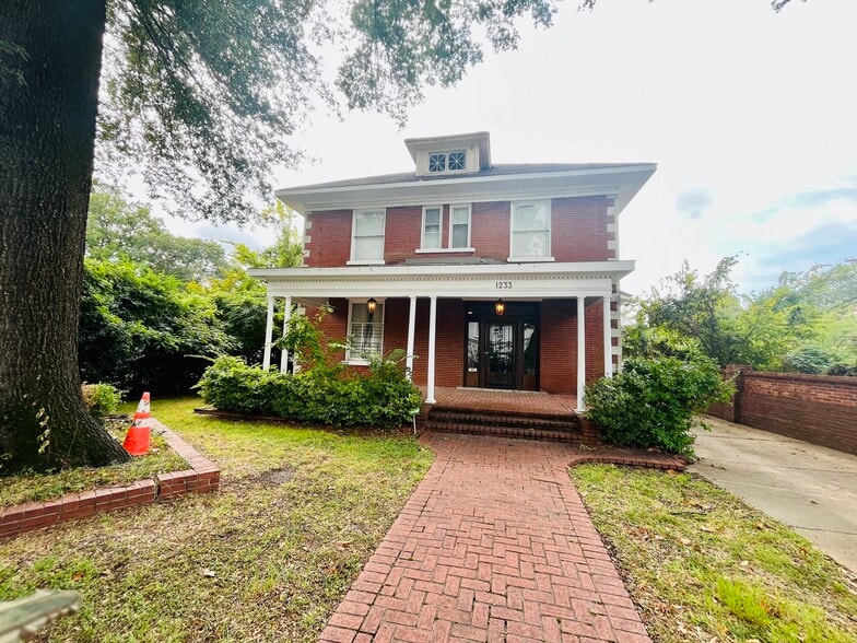 More Photos Of 1233 Peabody Ave, Memphis Office For Sale