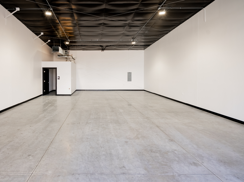 More Photos Of 220th Street & Highway 6, Gretna Service For Sale