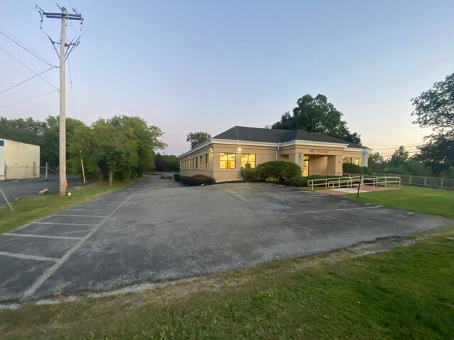 More Photos Of 20 Country Club Dr, Downingtown Medical For Lease