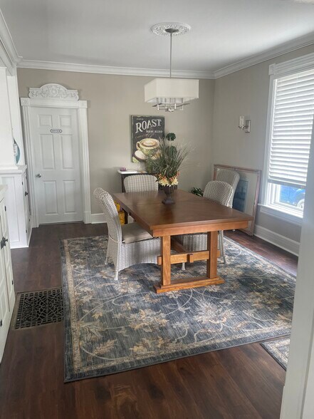 More Photos Of 11058 Shook Rd, Romulus Office Residential For Sale