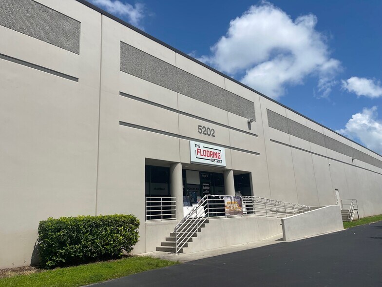 Primary Photo Of 5101 Tampa West Blvd, Tampa Unknown For Lease