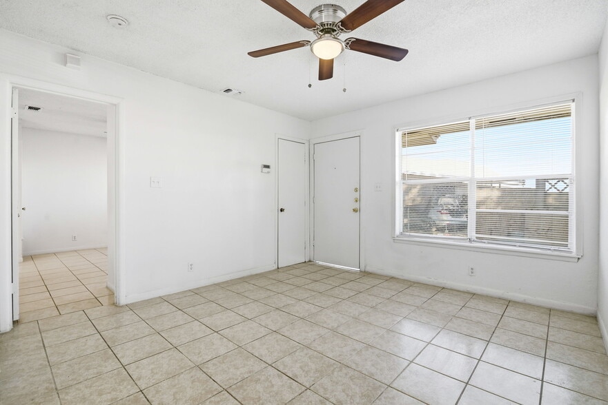 More Photos Of 7774 Skolout St, San Antonio Apartments For Sale