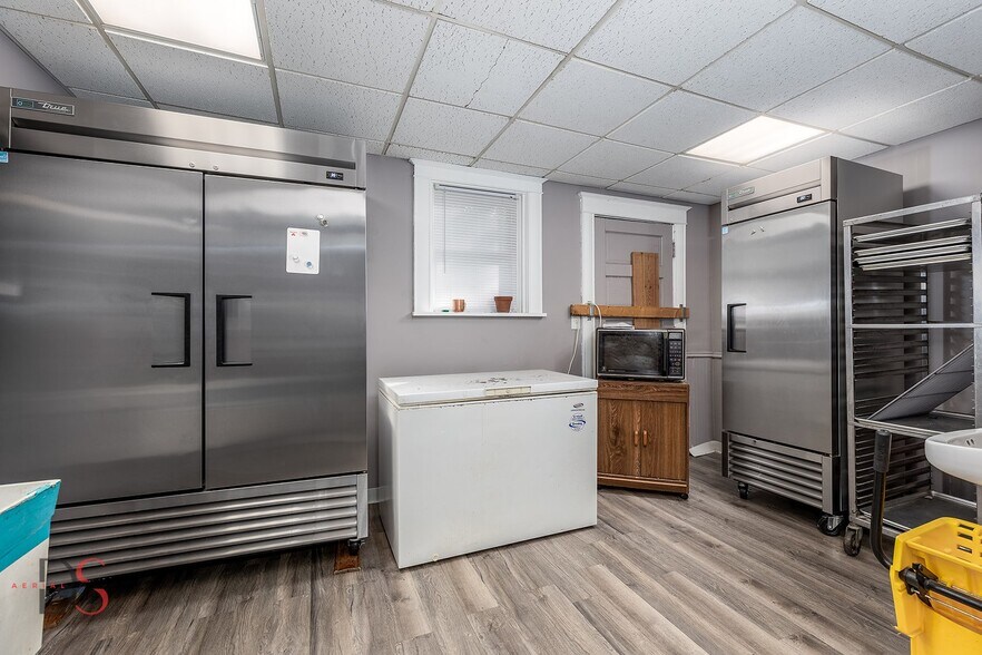 More Photos Of 131 Church st, North Utica Specialty For Sale