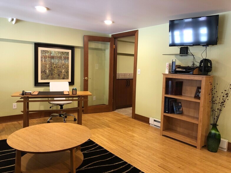 More Photos Of 81 S Main St, Seattle Storefront Retail Office For Lease