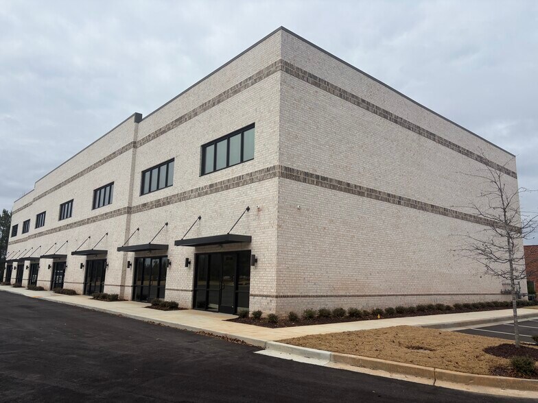 More Photos Of 4105 Commerce Street, Flowery Branch Light Manufacturing For Lease