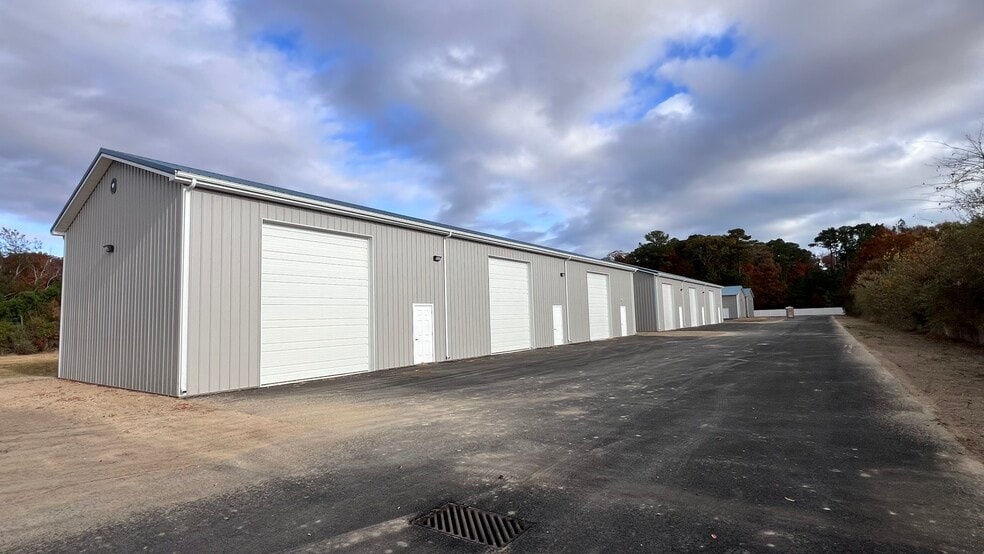 More Photos Of 16727 Coastal Hwy, Lewes Warehouse For Lease