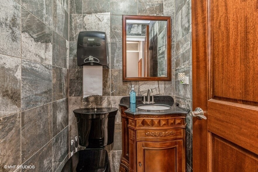 More Photos Of 6500 W College Dr, Palos Heights Flex For Sale