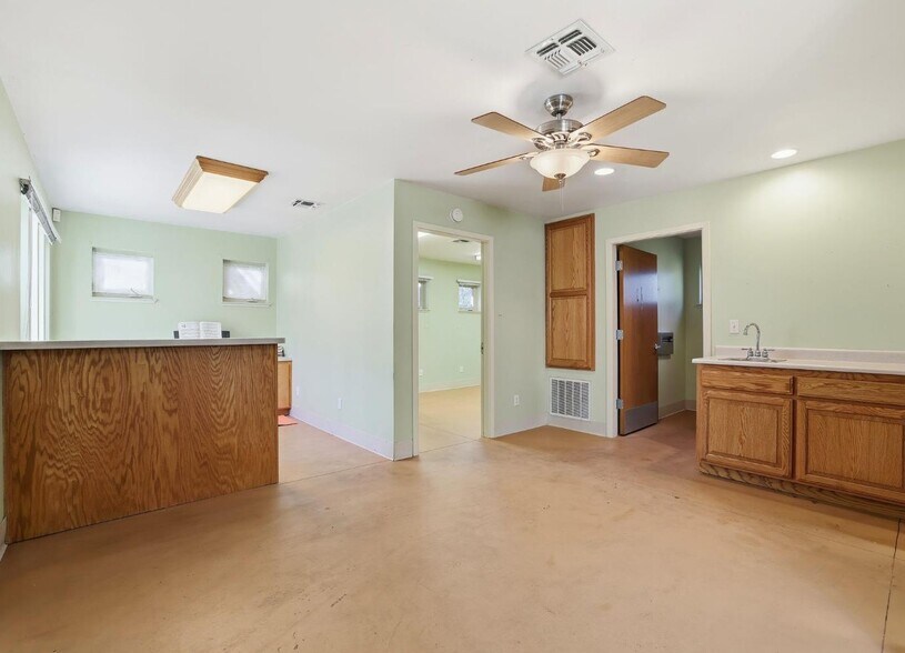 More Photos Of 1005 Fowler Way, Placerville Medical For Sale