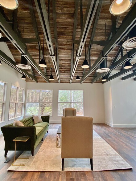 More Photos Of 70 Sapphire Valley Rd, Sapphire Apartments For Sale