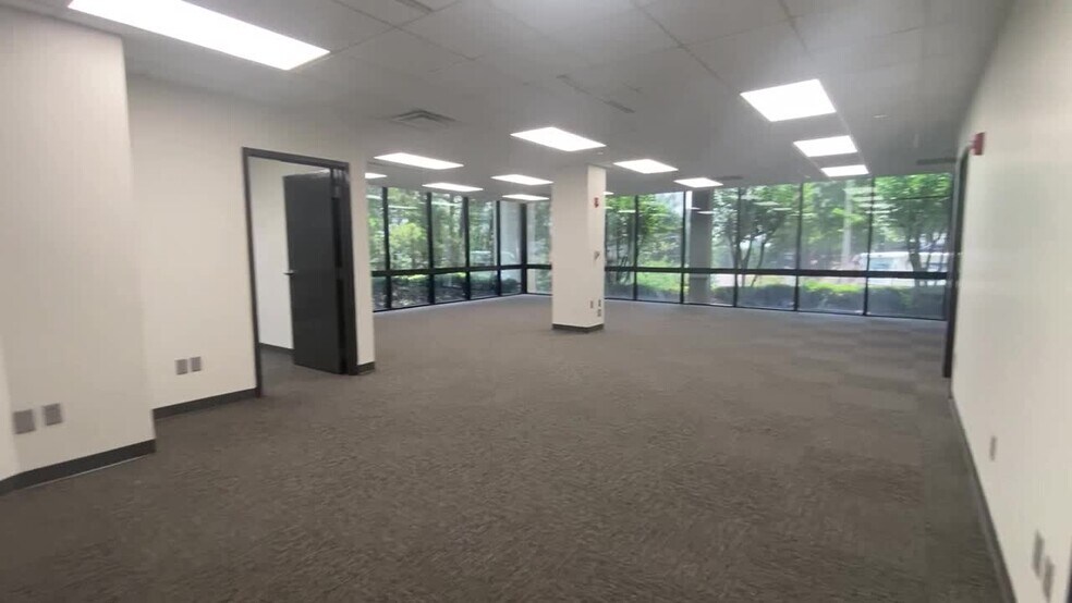More Photos Of 600 Beacon Pkwy W, Birmingham Medical For Lease