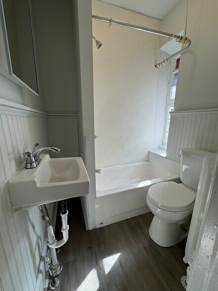 More Photos Of 4718 Cedar Ave, Philadelphia Multifamily For Sale