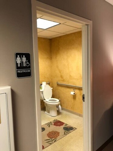 More Photos Of 932 N Wright St, Naperville Office For Lease