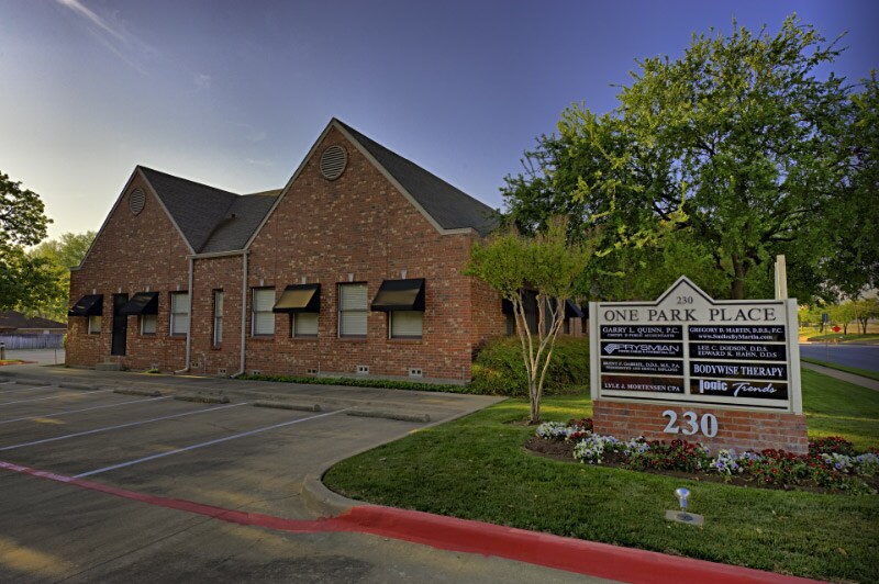 More Photos Of 230 N Park Blvd, Grapevine Medical For Lease