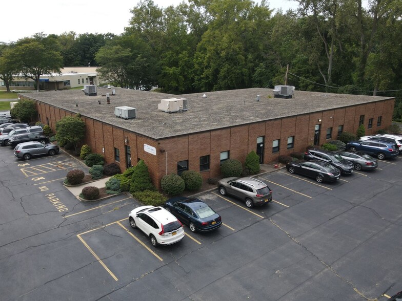 Primary Photo Of 17-19 Linden Park, Rochester Warehouse For Lease