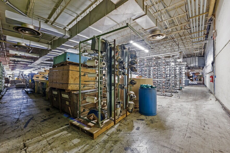 More Photos Of 1000 E Butler Ave, Liberty Manufacturing For Sale