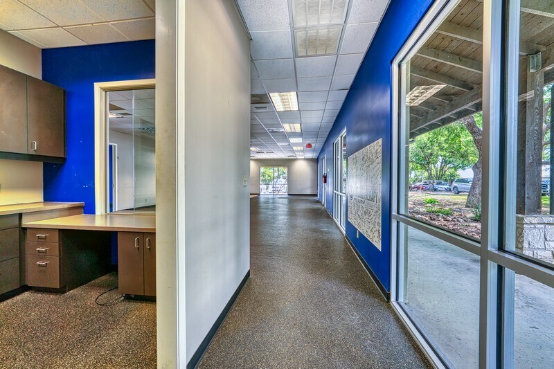 More Photos Of 184 Creekside Park Rd, Spring Branch Unknown For Lease