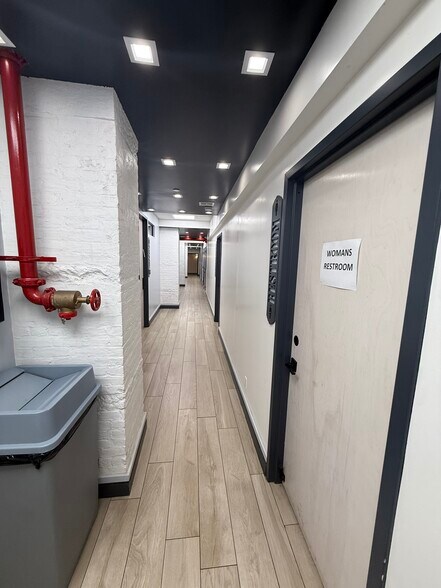 More Photos Of 65 S 11th St, Brooklyn Office For Lease