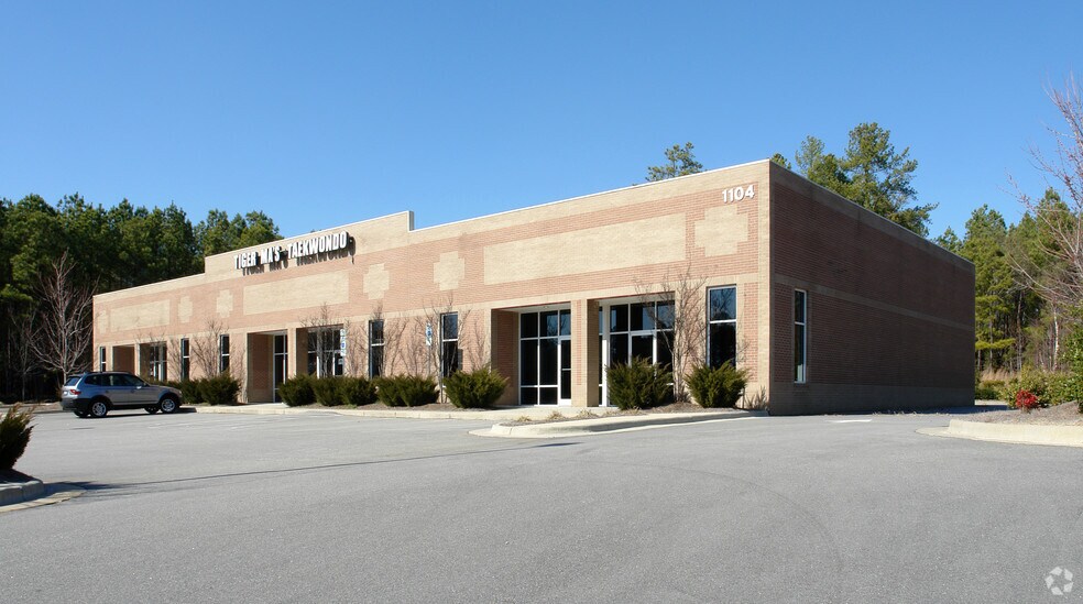 Primary Photo Of 1104 Great Falls Ct, Knightdale Light Distribution For Lease