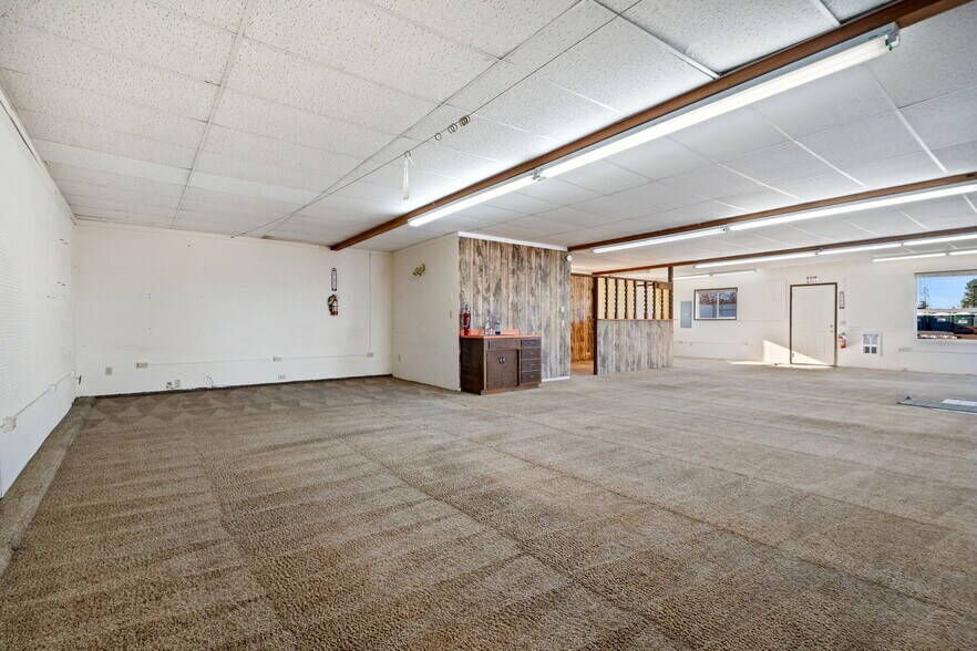 More Photos Of 503 S 3rd Ave, Sequim Flex For Lease