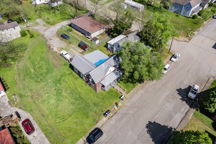 More Photos Of 714 Washington Ave, Etowah Multifamily For Sale