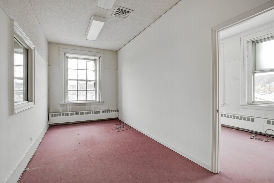 More Photos Of 63 Main St, Netcong Storefront Retail Residential For Sale