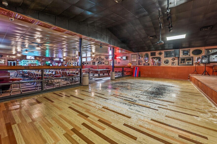 More Photos Of 3261 FM 933, Whitney Restaurant For Sale