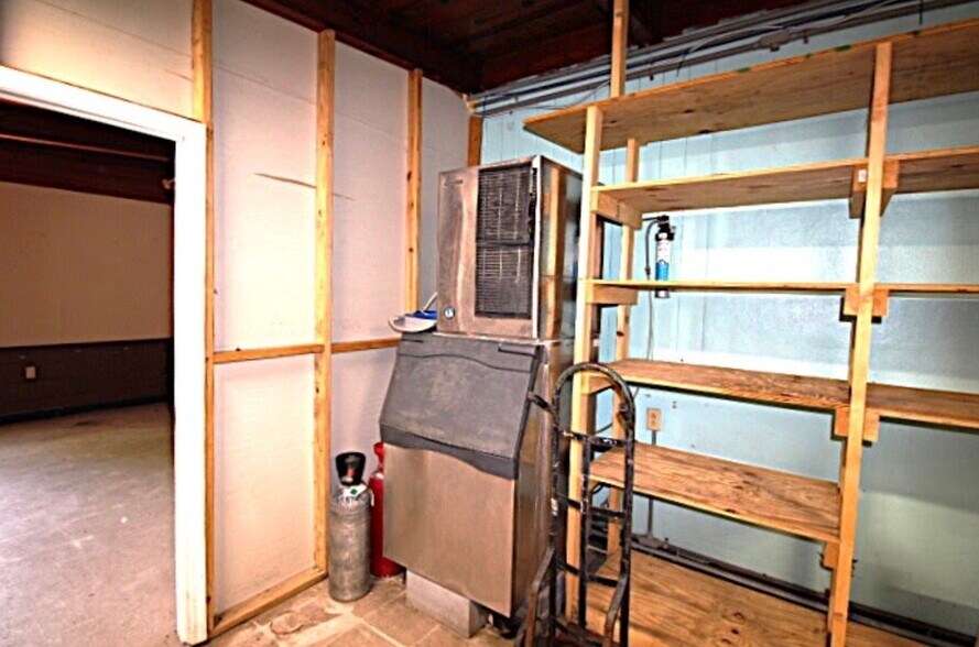 More Photos Of 10155 Main St N, Nahunta General Retail For Sale