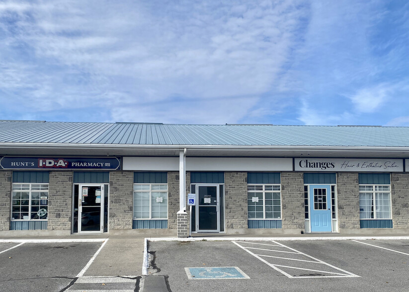 Primary Photo Of 6 Speers Blvd, Loyalist General Retail For Lease