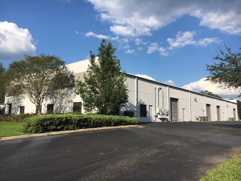 More Photos Of 13351 Progress Blvd, Alachua Warehouse For Sale