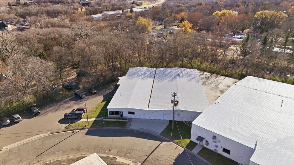 More Photos Of 150 Industrial Park Rd SE, Cokato Manufacturing For Sale