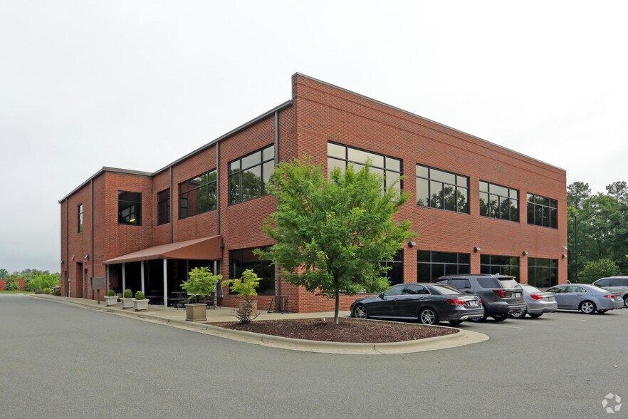 More Photos Of 2910 Sumner Blvd, Raleigh Medical For Lease