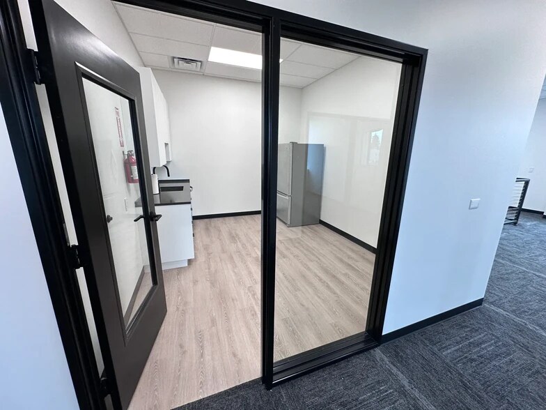 More Photos Of 15205 SW Arrow St, Sherwood Industrial For Sale