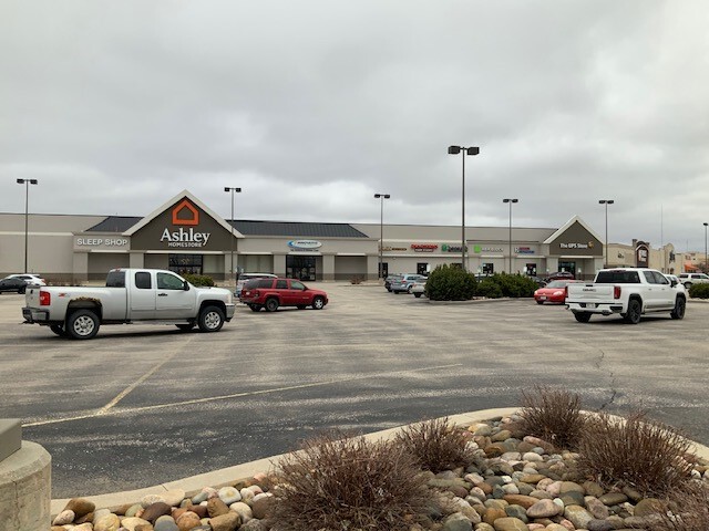 Primary Photo Of 1215 Allen Dr, Grand Island Storefront For Lease