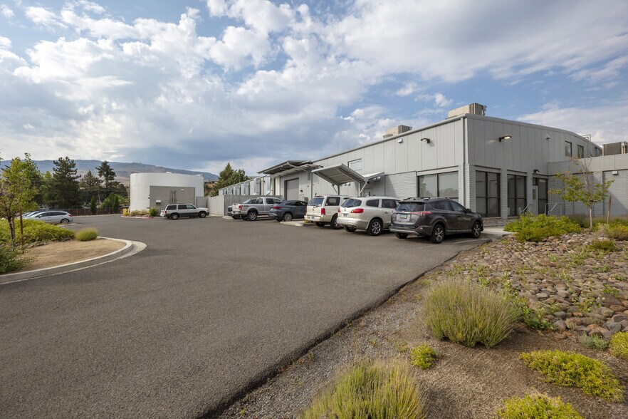 More Photos Of 2 Eric Cir, Verdi Warehouse For Sale