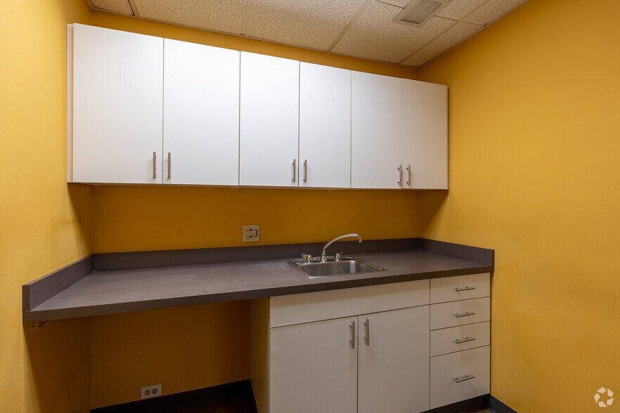 Photo of 11st Floor Ste 1101