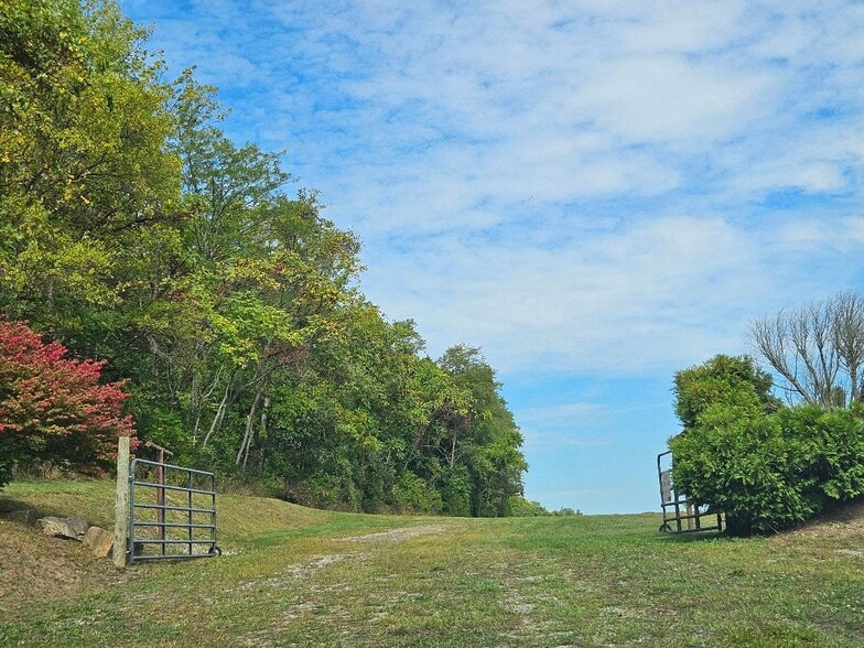 More Photos Of 465 Chimney Rocks Rd, Hollidaysburg Land For Lease